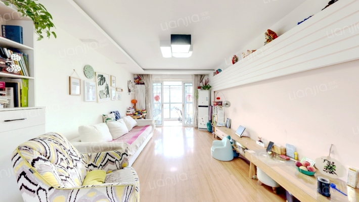 鲁能康桥二手房实景图