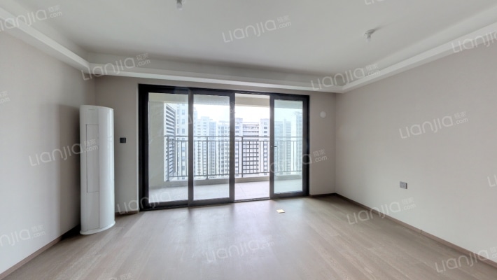 万科未来城二手房实景图