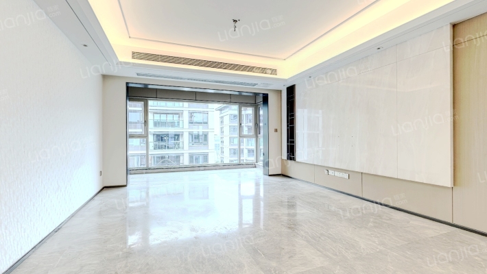 保利天空之城泊院北区二手房实景图