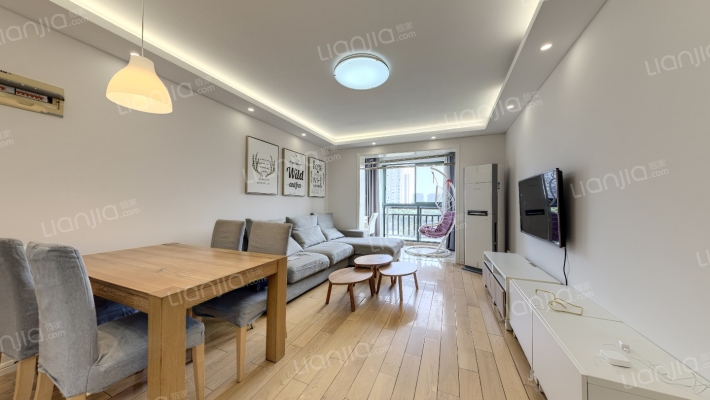 龙博公寓二手房实景图