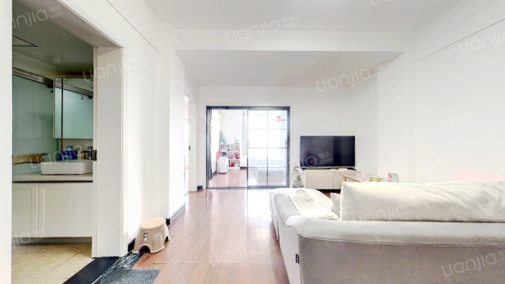 金荷花园C区二手房实景图