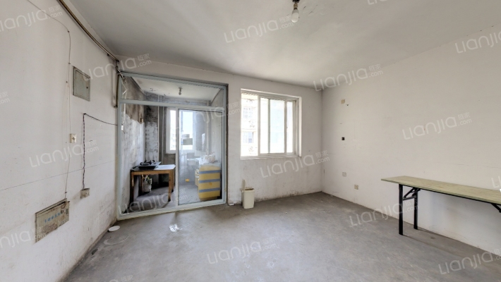 东恒翠园二手房实景图