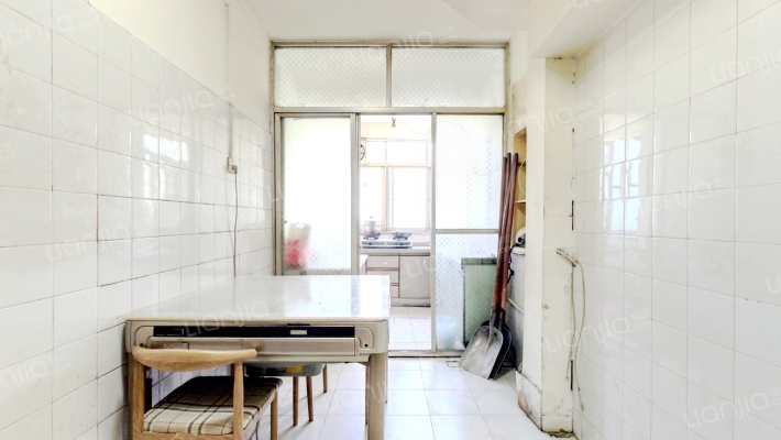 西安市建二公司建东街住宅楼二手房实景图