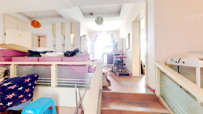 金城花园跃层社区二手房实景图