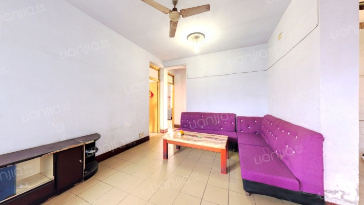 航天乙三区二手房实景图