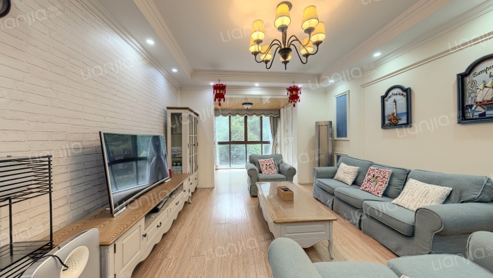 新筑巴伦西亚一期二手房实景图