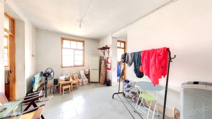 山仔顶巷二手房实景图