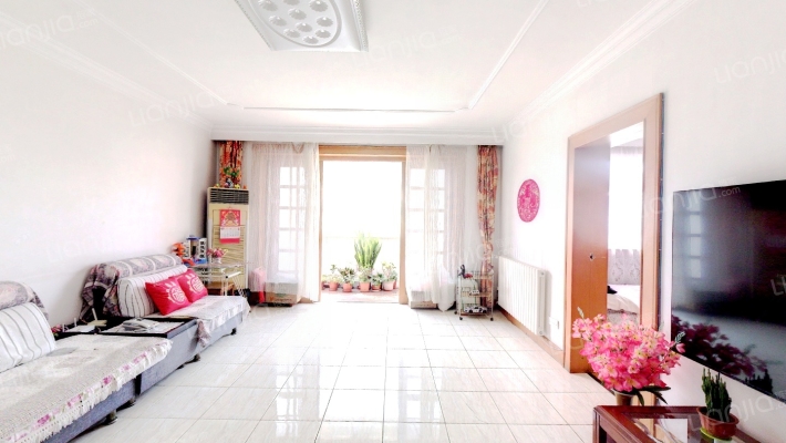 纪发公寓二手房实景图