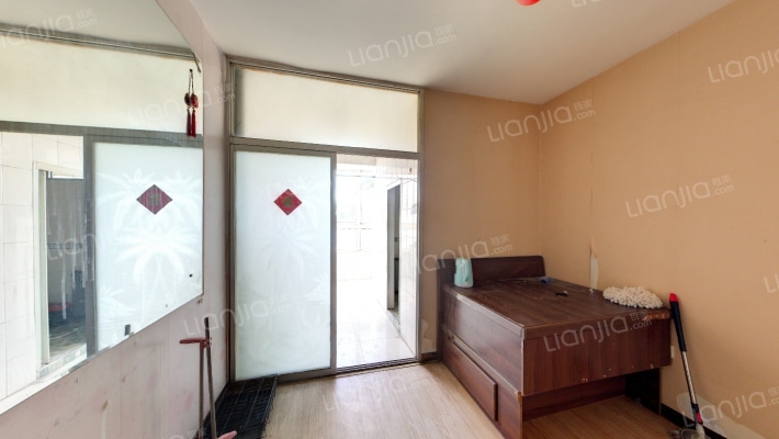 靓园二手房实景图