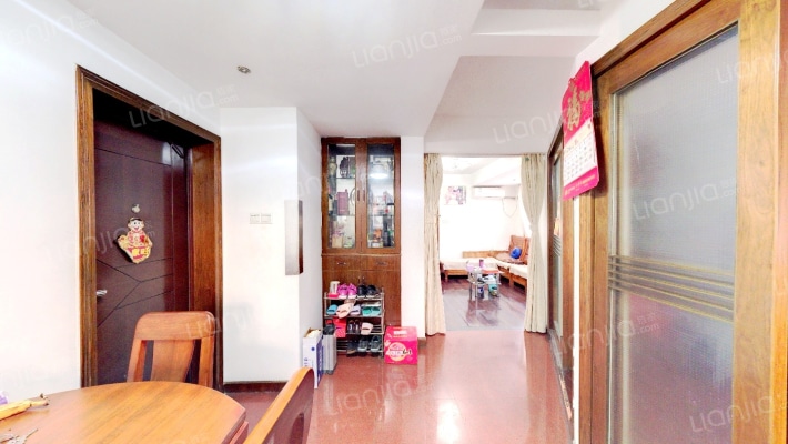 湖畔小区二手房实景图