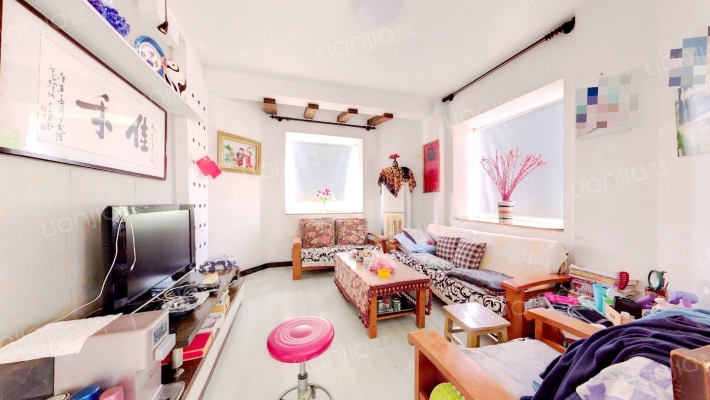 冶金街怡兴社区二手房实景图