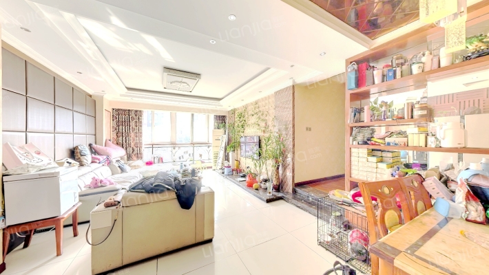 阳光华庭二手房实景图