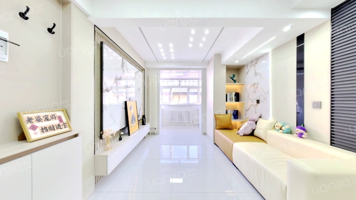 银行家属楼二手房实景图