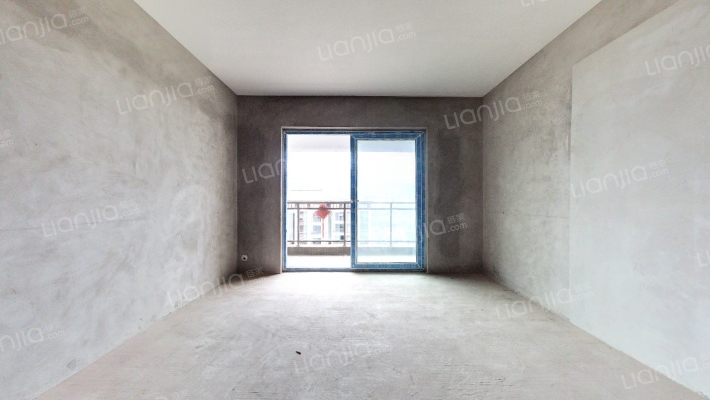 海成天生别院二手房实景图