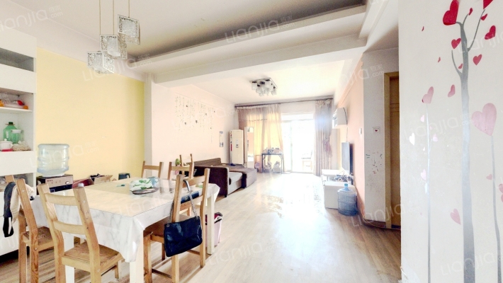 君悦领地二手房实景图