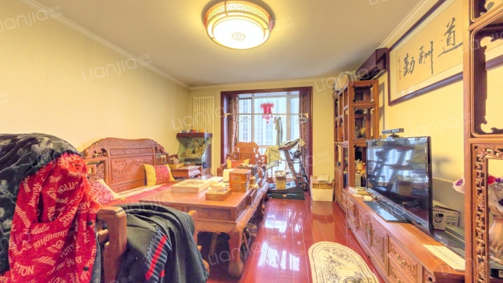 蝶翠华庭二手房实景图