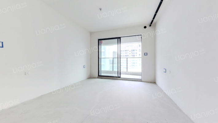 城投置地天湖岸二手房实景图