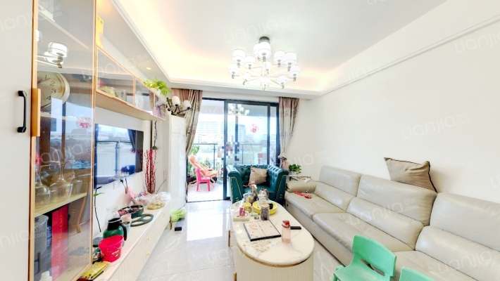 保利卓越中环广场二手房实景图