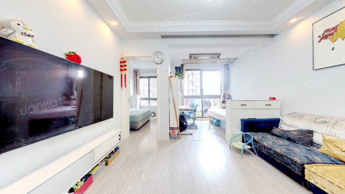 新天地荻泾花园二手房实景图