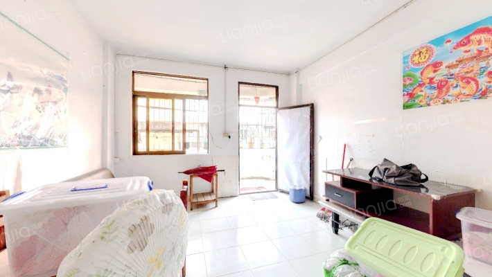 伟成新村二手房实景图