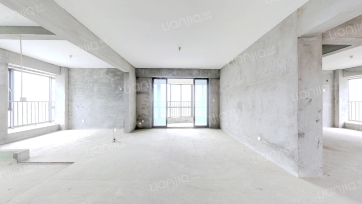 国际公园长岛区二手房实景图