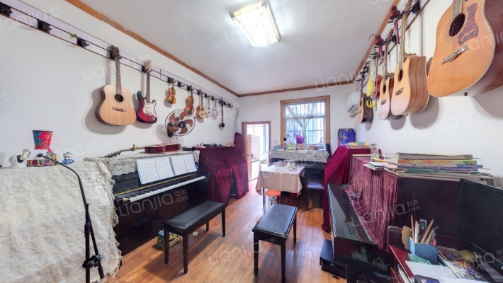 育新路二手房实景图