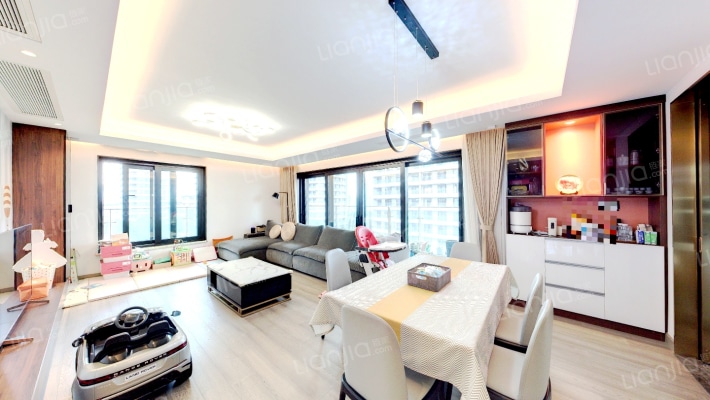 九庐二手房实景图