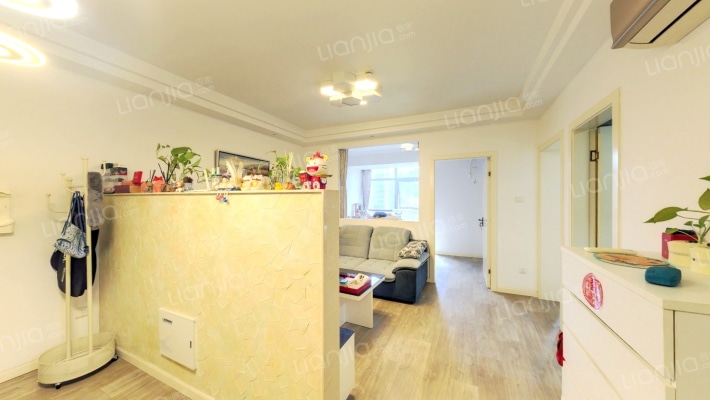 环球广场二手房实景图