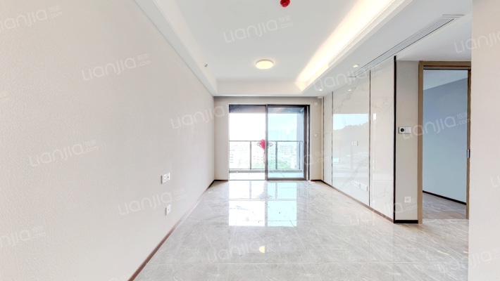 勤诚达誉府二手房实景图