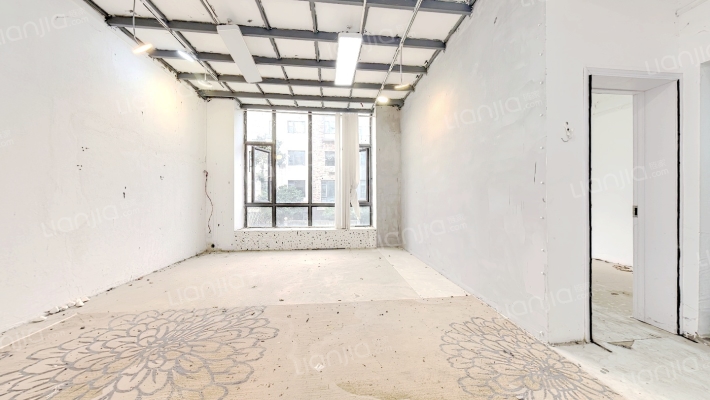 保利心语二期彼岸二手房实景图