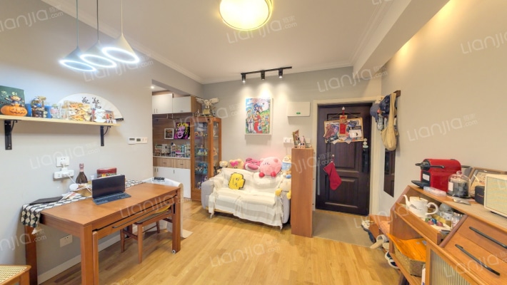 高尔夫国际花园二手房实景图