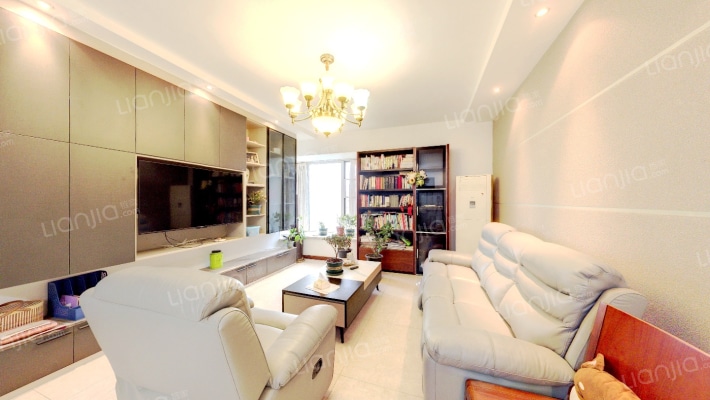 万科魅力之城三期二手房实景图