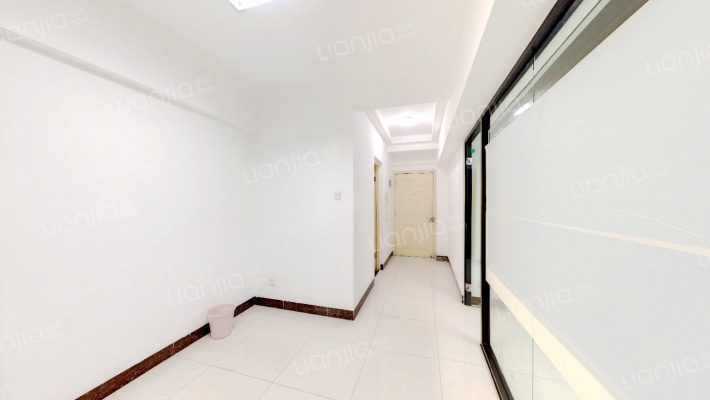 南天广场二手房实景图