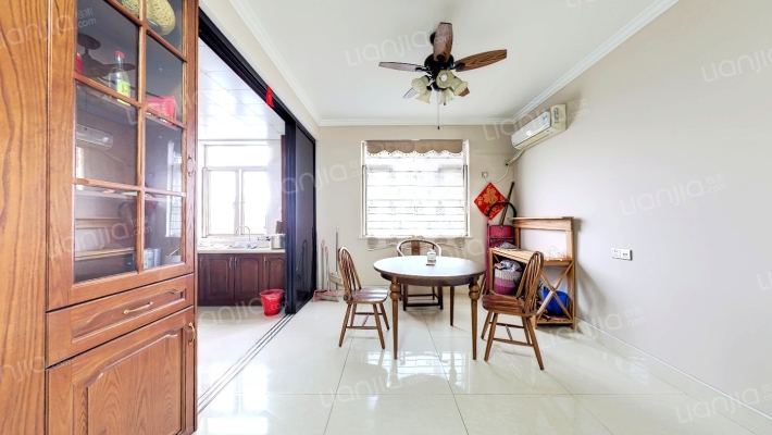 中联皇冠二手房实景图