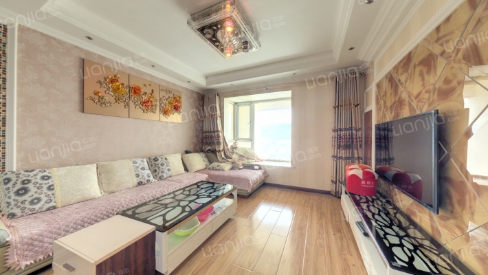 东域龙湾一期二手房实景图