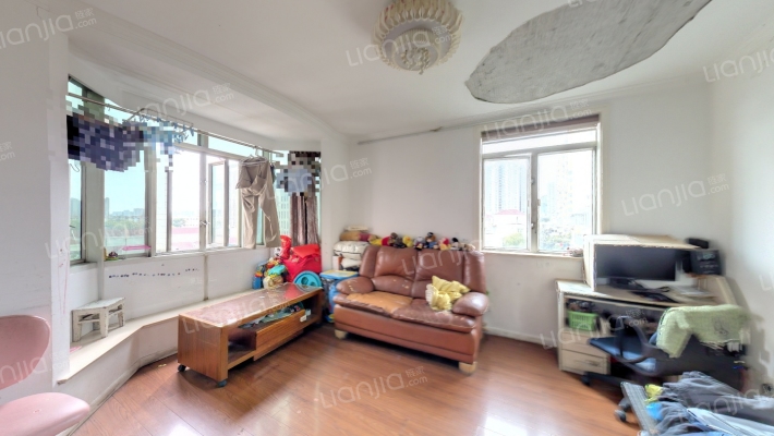 宏伟阁二手房实景图