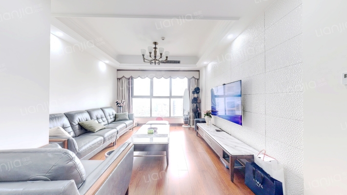 泰合国际财富中心二手房实景图