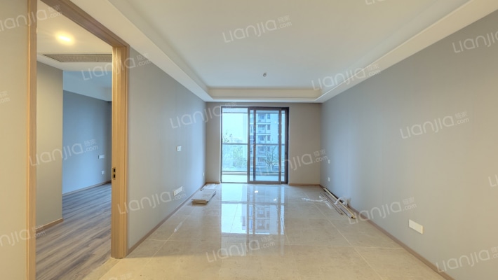 荣安春和汀语二手房实景图