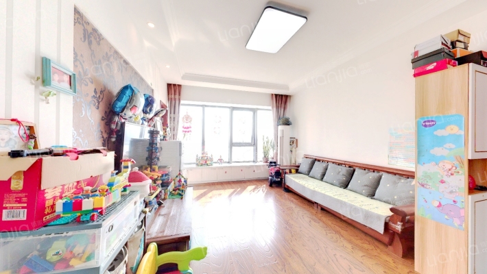 百年港湾B区二手房实景图