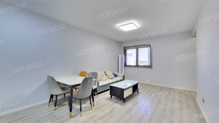 亚东观樾二手房实景图