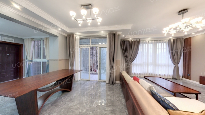 华府春城二手房实景图