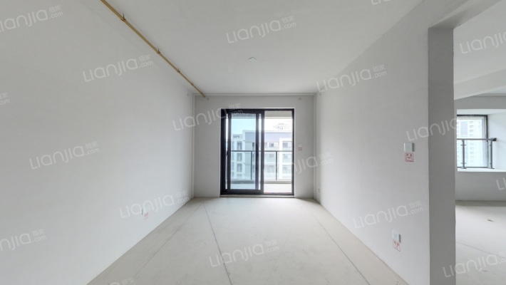 众安潮悦府二手房实景图