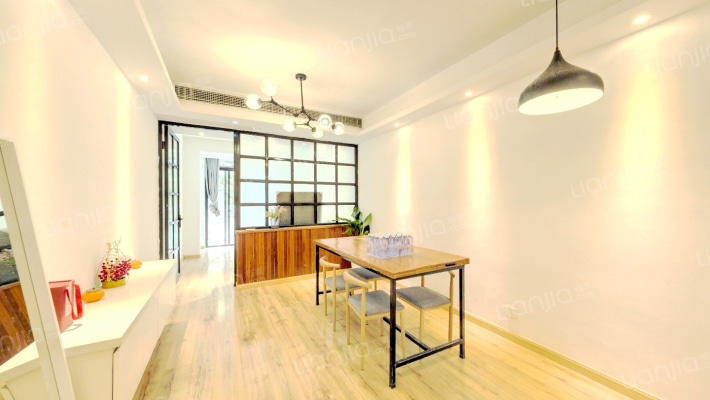 岳阳路77弄二手房实景图