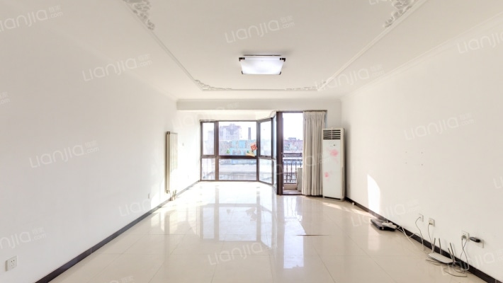 珠江帝景伯爵山二手房实景图