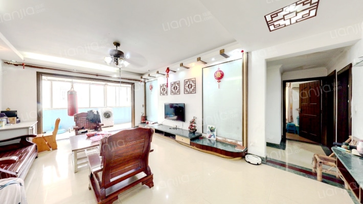 凌湖新苑二手房实景图