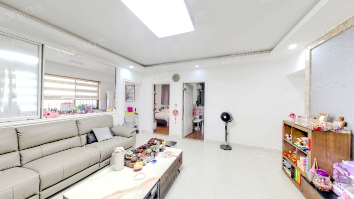 繁荣广场二手房实景图