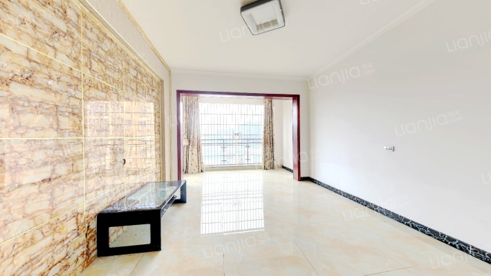 逸坤尚品二手房实景图