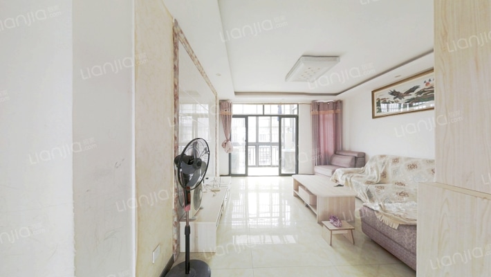 莱卡小镇北区二手房实景图