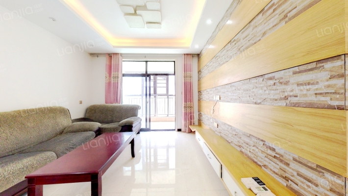 维也纳湖畔二手房实景图