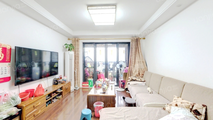 万科金域滨江二手房实景图